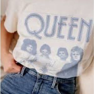 Queen T-Shirt Official Merch